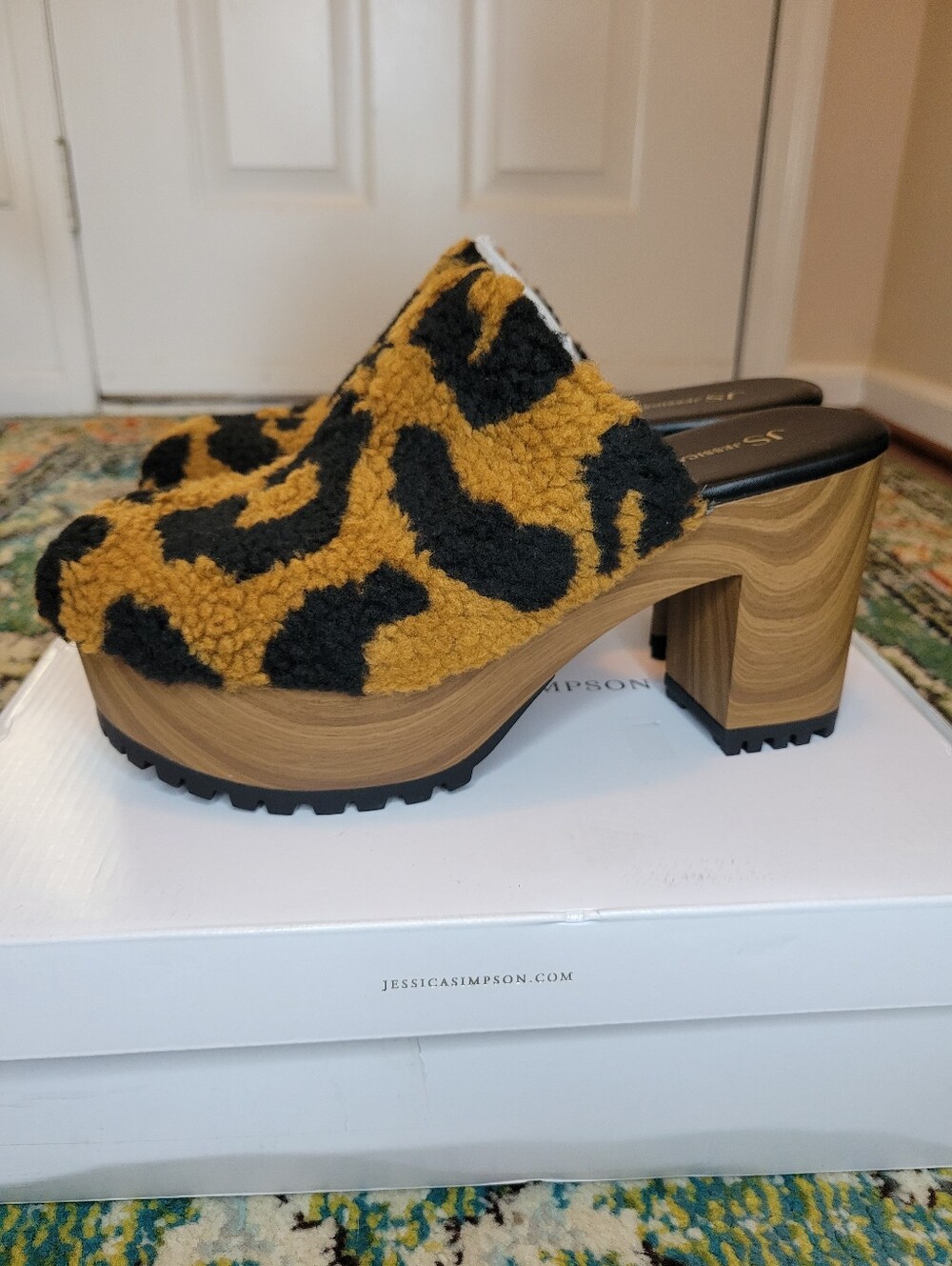 Jessica Simpson Tyvah Womens Round‎ Closed Toe Animal Print Clogs, Size 8.5 NEW